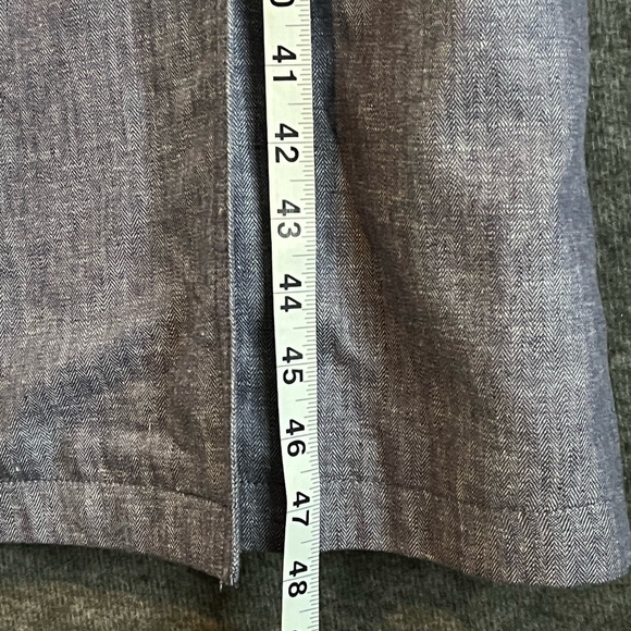 Banana Republic Classic Herringbone Linen Blend Trench Coat - Picture 12 of 12